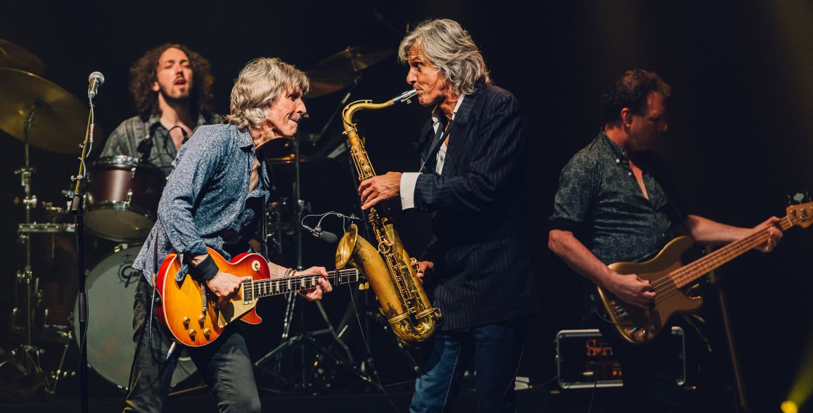 The Dire Straits Experience 