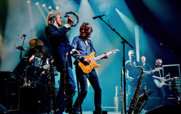 The Dire Straits Experience 